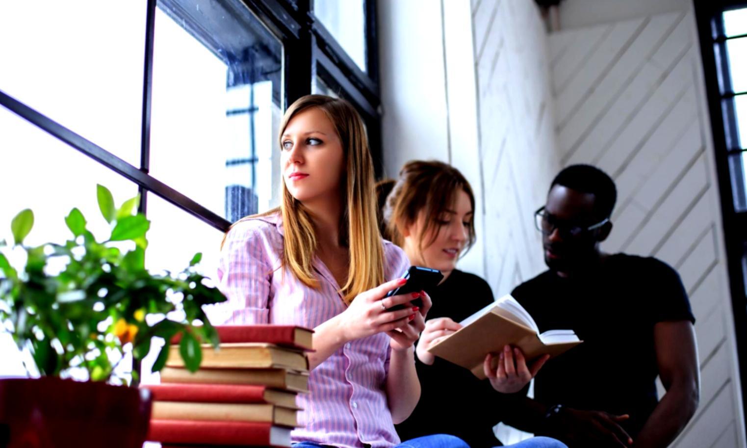 Social media marketing team meeting